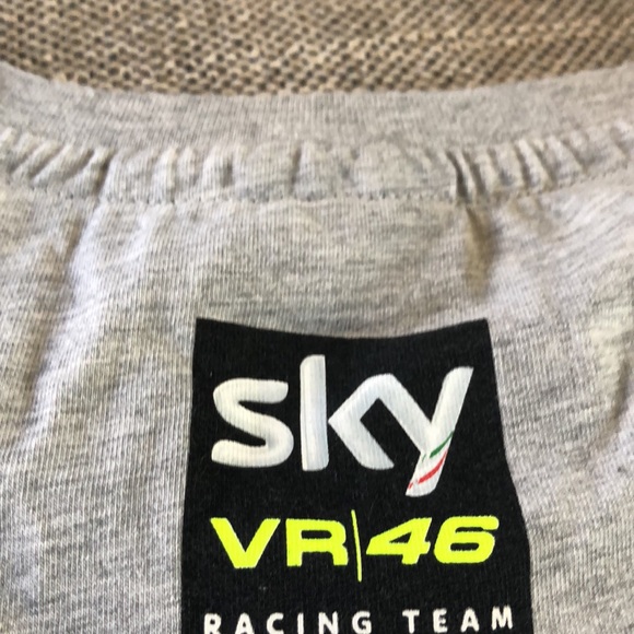 Valentino Rossi Sky tshirt - Picture 5 of 5